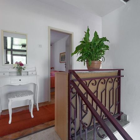 Anamarija Apartments Near The Beach And The Fantastic Adria Sea With Over 10 Small Islands Close By フンタナ エクステリア 写真