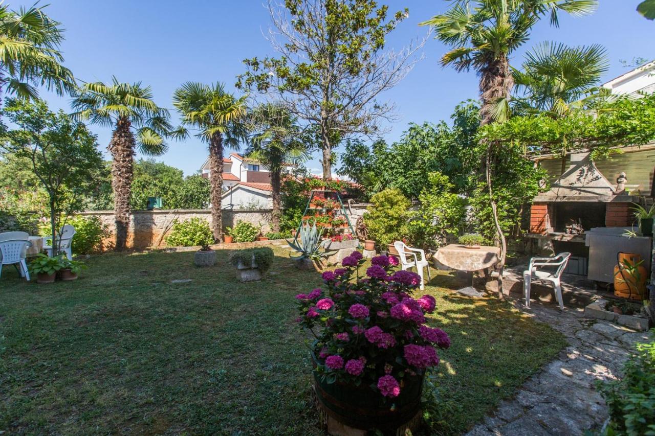 Anamarija Apartments Near The Beach And The Fantastic Adria Sea With Over 10 Small Islands Close By フンタナ エクステリア 写真