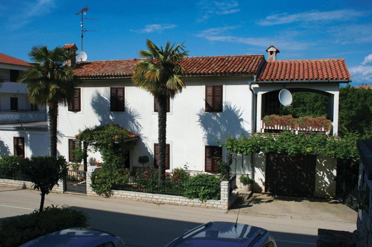 Anamarija Apartments Near The Beach And The Fantastic Adria Sea With Over 10 Small Islands Close By フンタナ エクステリア 写真